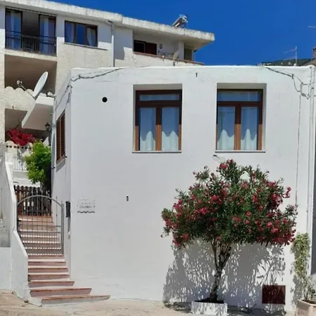 Casa Pina Tatil Evi Cala Gonone